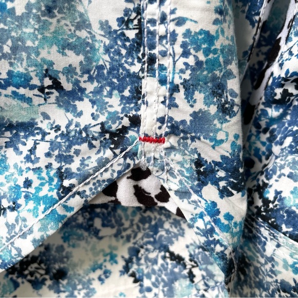 Robert Graham | Blue Floral Tailored Fit Button Up Dress Shirt Size XL - Picture 6 of 9
